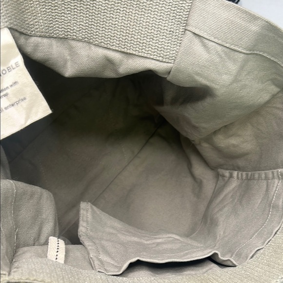 Barnes & Noble Gray and Cream Tote Bag - Picture 6 of 7